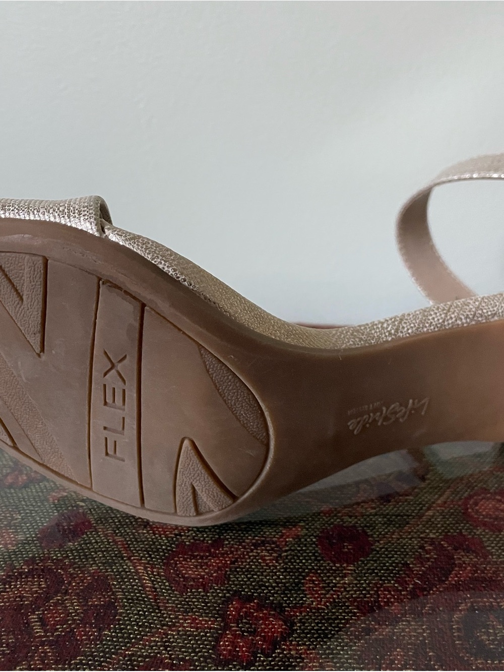 Life Stride Metallic Champagne Ankle-Strap Heels 8.5 - Picture 3 of 3